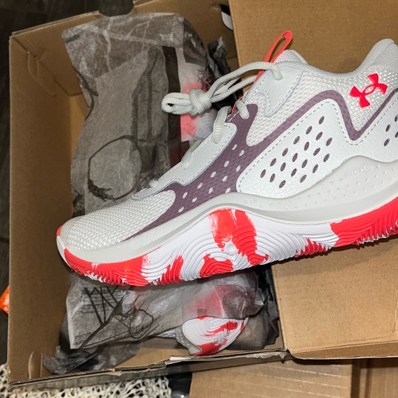 Under Armour Shoes - Under Armor !!